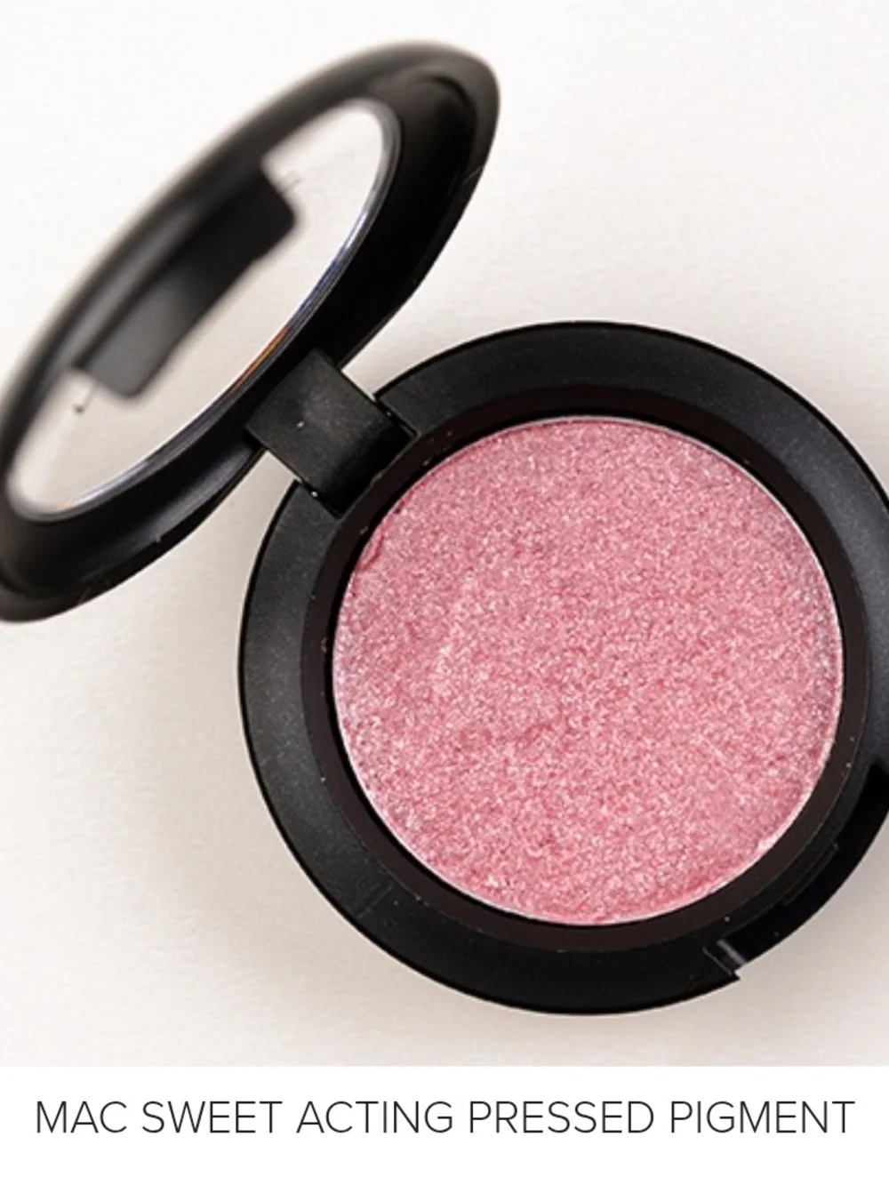 DISCONTINUED MAC Pressed Pigment- 